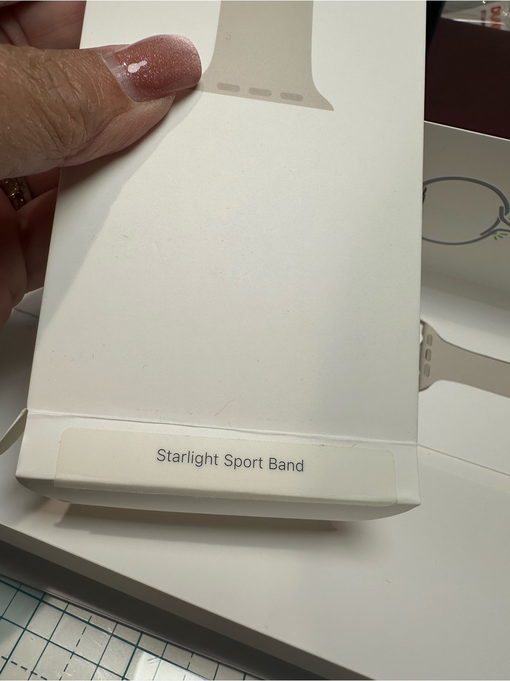 Apple Watch Starlight Sport Band - New in box - Picture 5 of 7